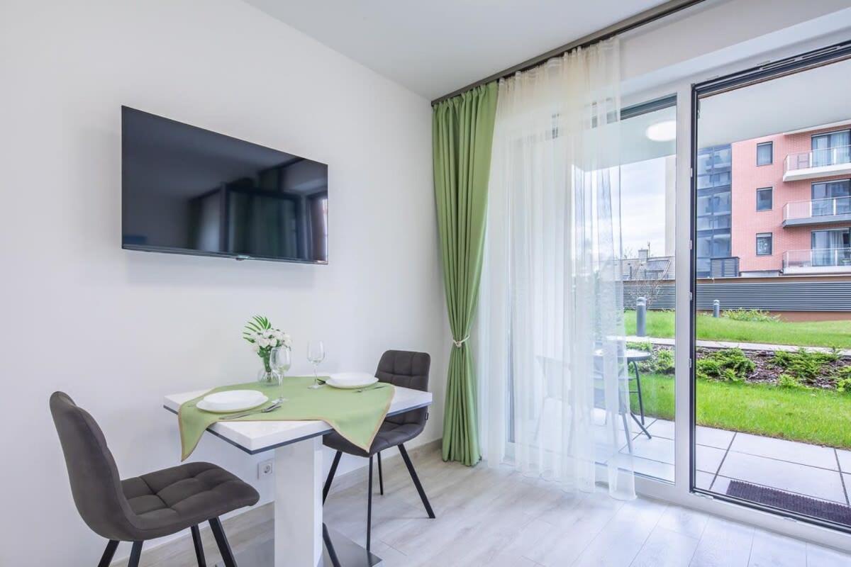 Apartment With Garden Terrace